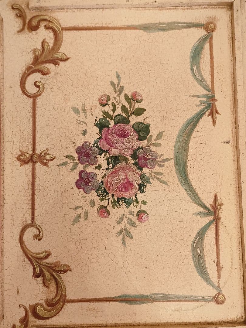 ☆フラワーモチーフのサイドテーブル・フランスアンティーク☆