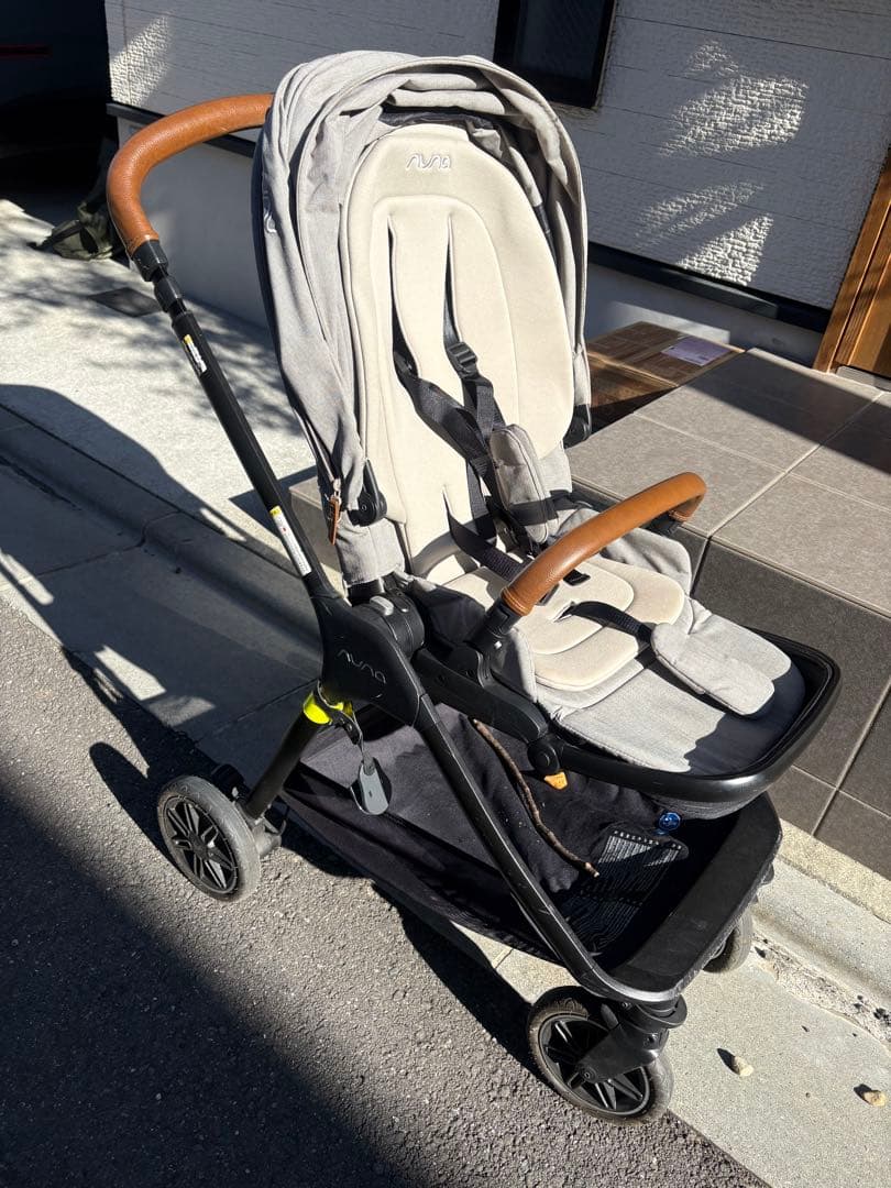 【都内手渡希望】nunaベビーカー triv next