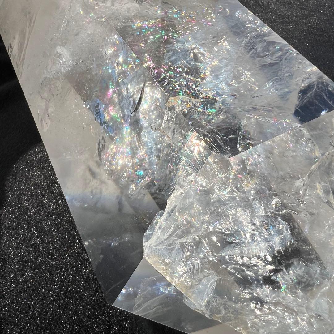 ✩超破格✩究極の激凄超逸品✩超高透明度とレインボー✩虹入り 水晶 六角柱 天然石