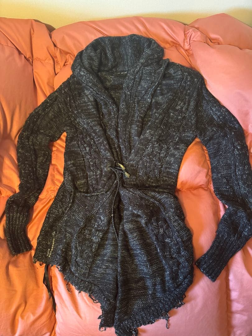 KMRi ケムリ　フリンジデザイン カーディガン 黒とグレー