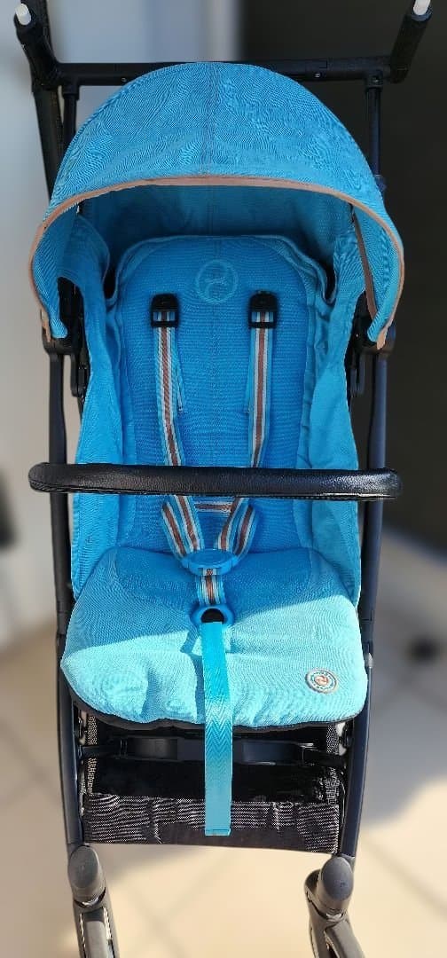 サイベックス リベル ベビーカーシート 調整可能ハーネス