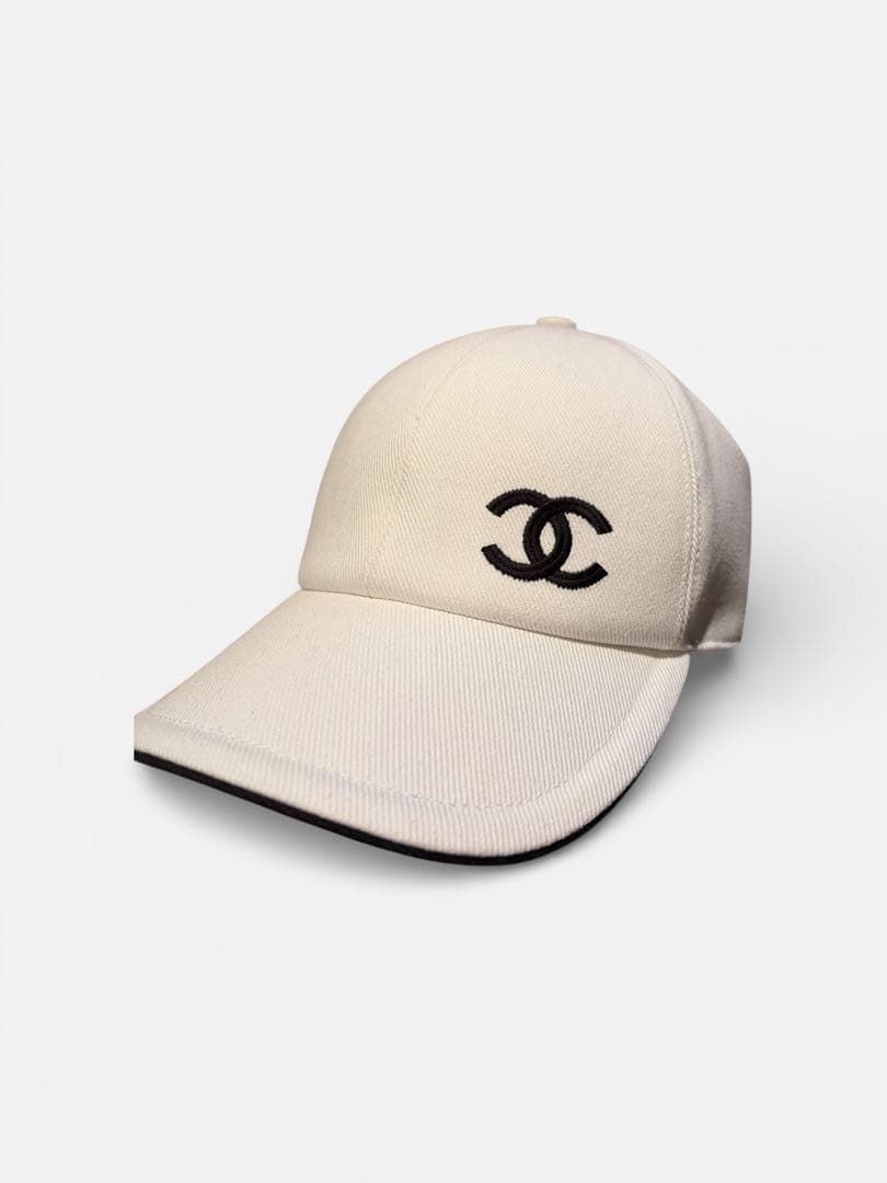 完売品 レア CHANEL ホワイトキャップ ロゴ刺繍 銀座店購入