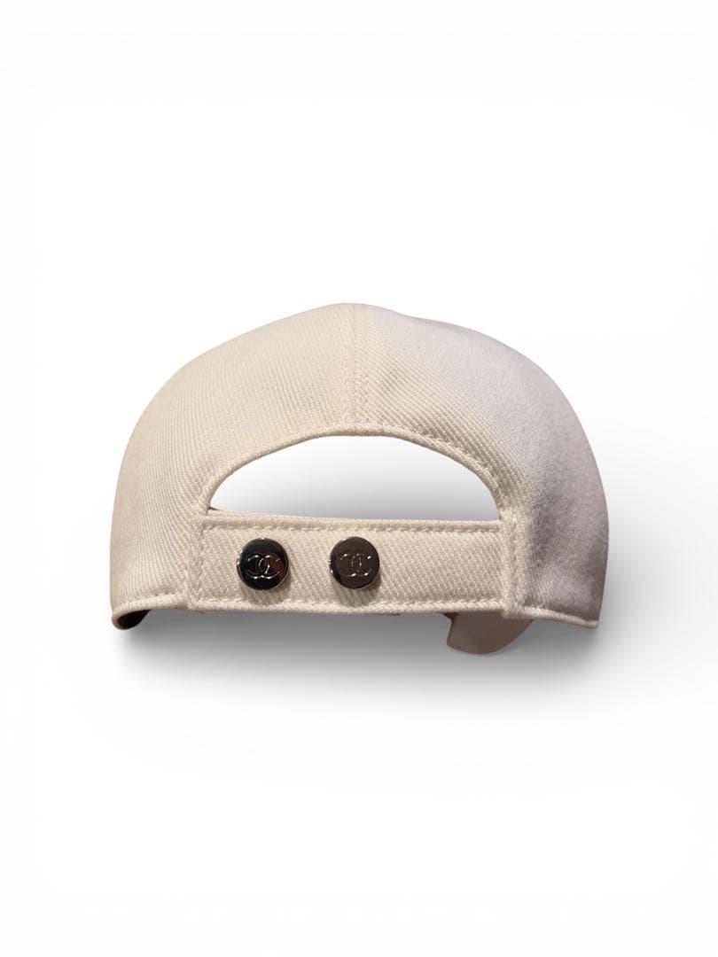 完売品 レア CHANEL ホワイトキャップ ロゴ刺繍 銀座店購入