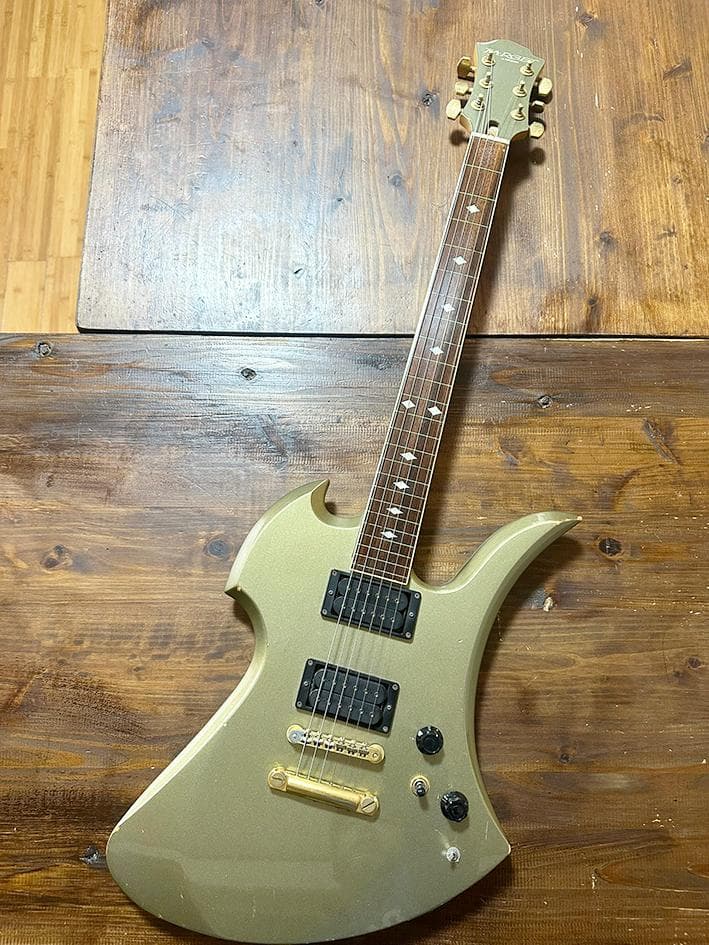 珍品！　フレットレス加工　TARGET MGT モッキンバード