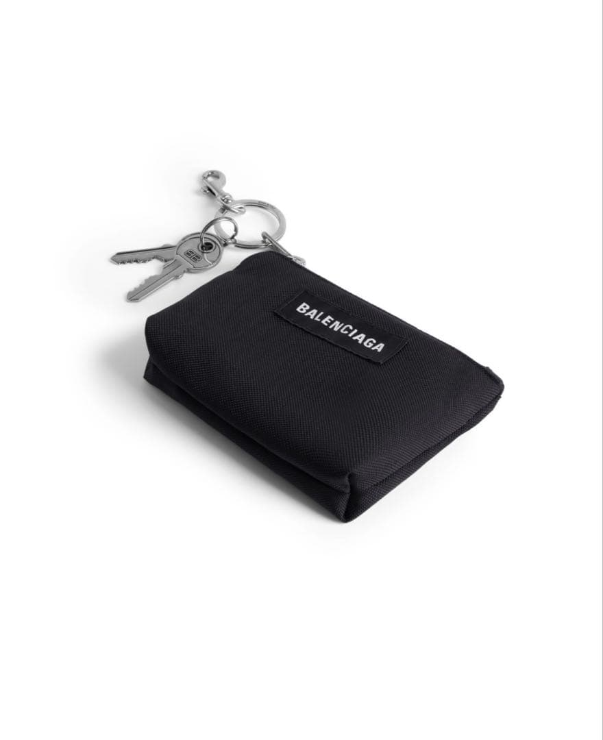 【新品/美品】バレンシアガ チャーム ジップポーチ リサイクルナイロン 黒