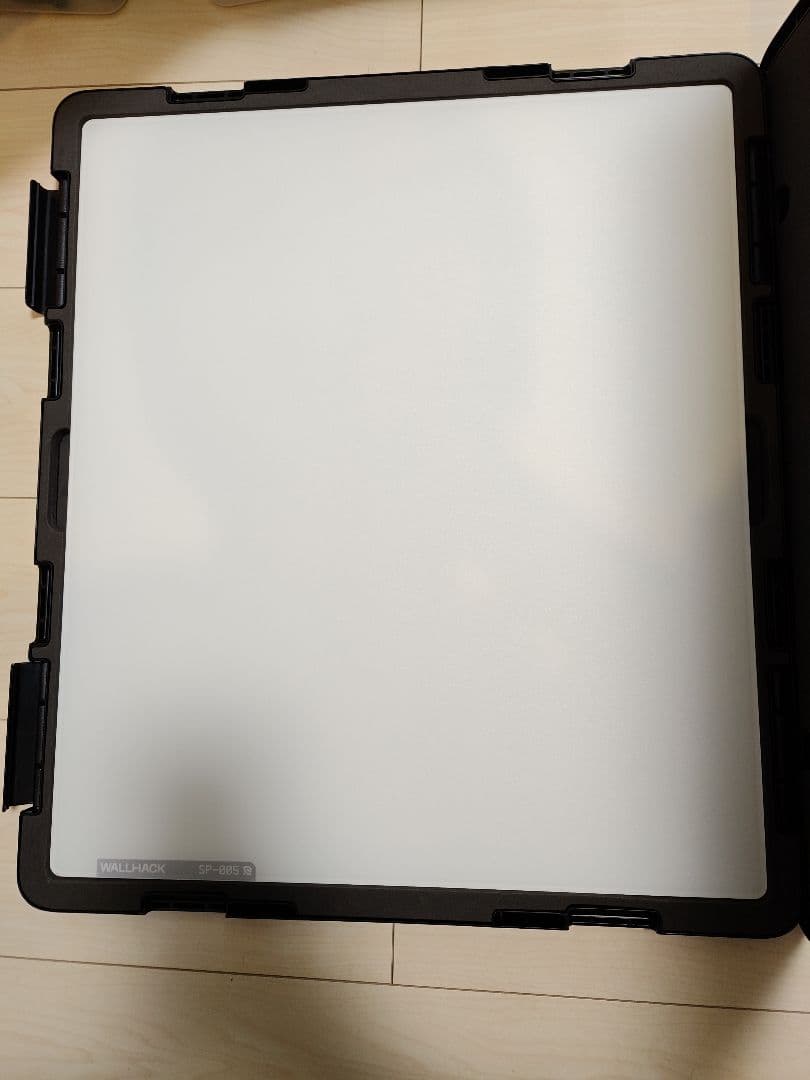 ​【美品】WALLHACK SP-005 ガラスマウスパッド（ホワイト）