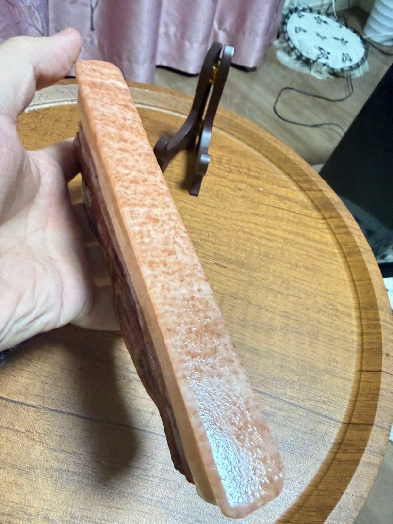 新品超大バラ肉石奇石 天然観賞石 めのうの原石 豚肉石　台座込み　希少　送料無料