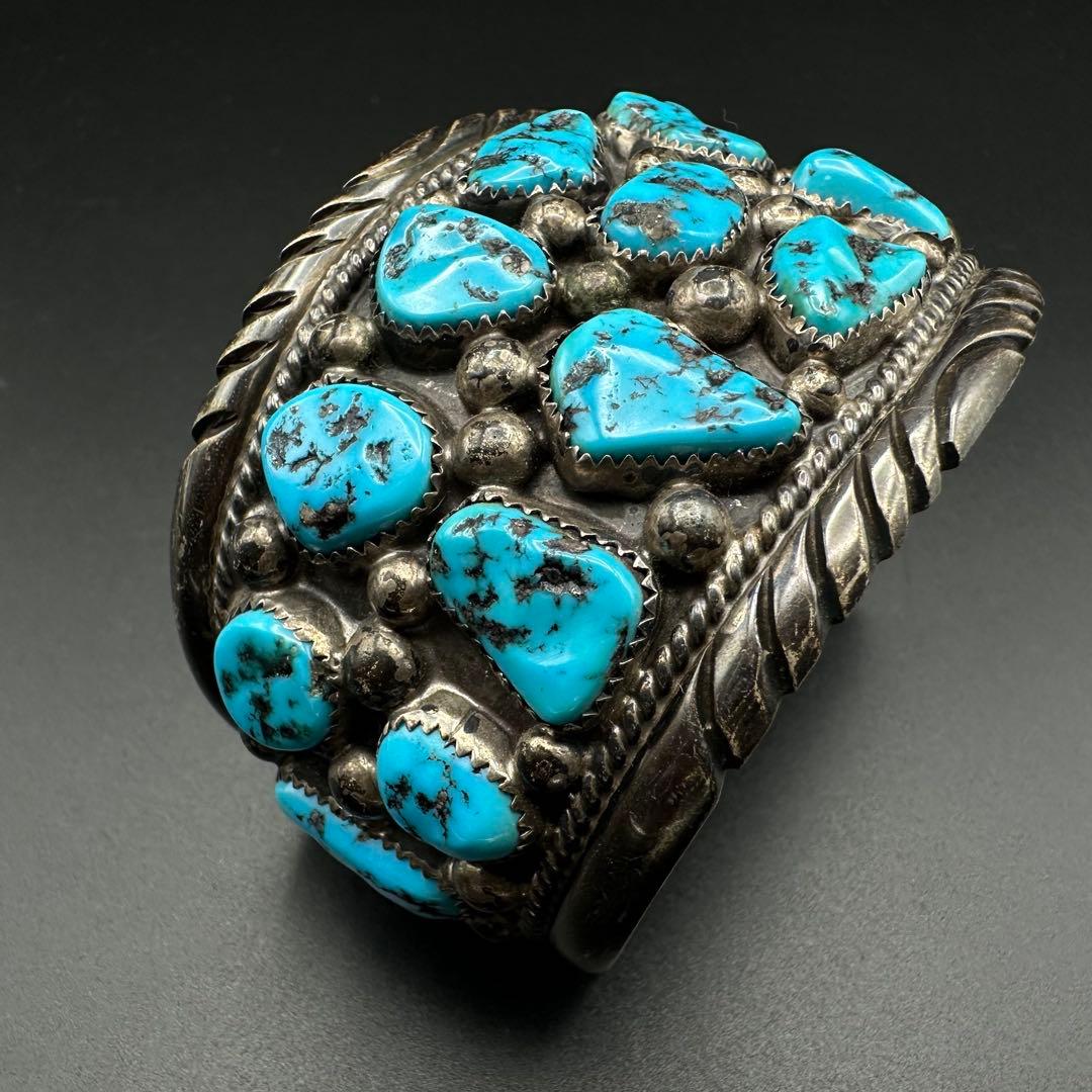 Navajo  Mooreキングマン　ナゲットターコイズ　バングル