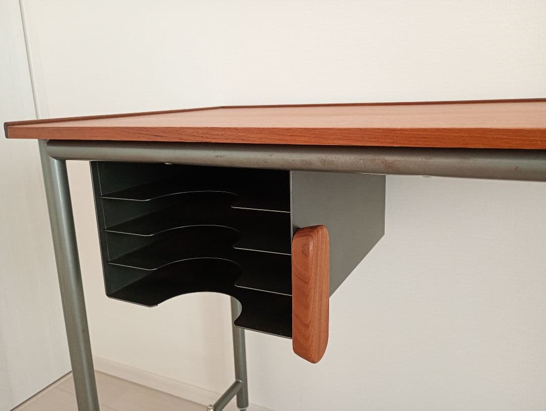 デンマーク　北欧　ヴィンテージ　キャスター付きデスク