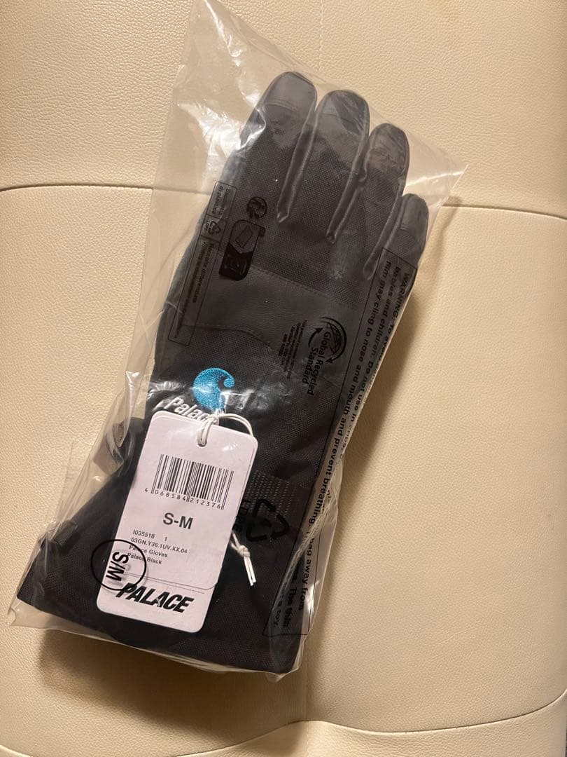 パレススケートボード x カーハート コラボ手袋