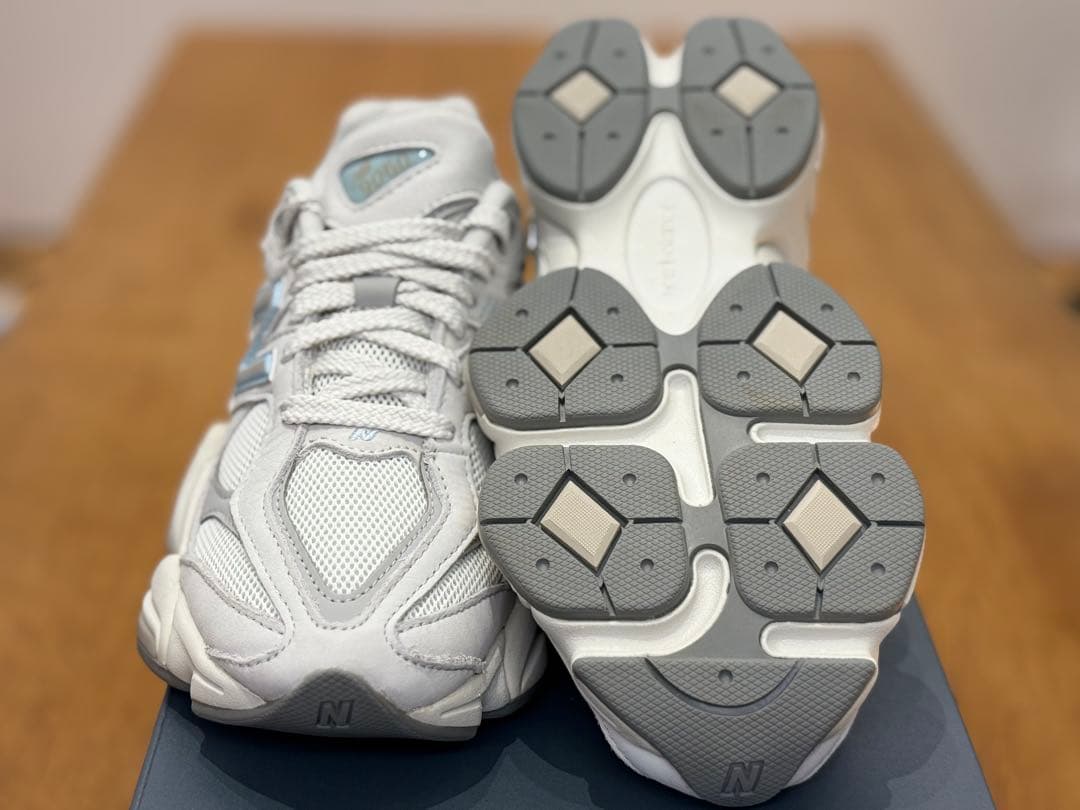 国内正規品 新品未使用！New Balance U9060ZGA 22.5㎝