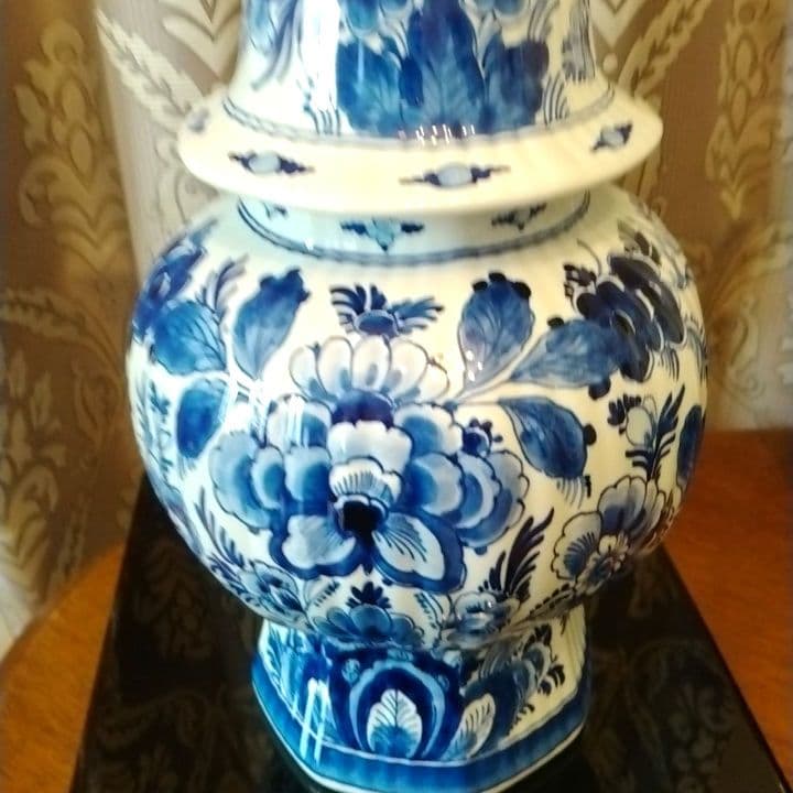 専用になりますヴィンテージ　オランダ　国立デルフト陶器工房製品　蓋付き花器　1点