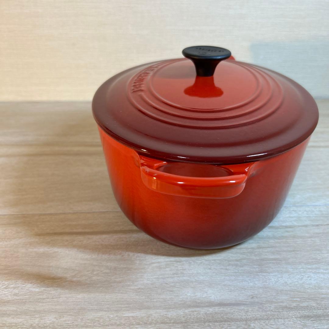 ルクルーゼ　ココットオーバル　25cm チェリーレッド　両手鍋　鍋