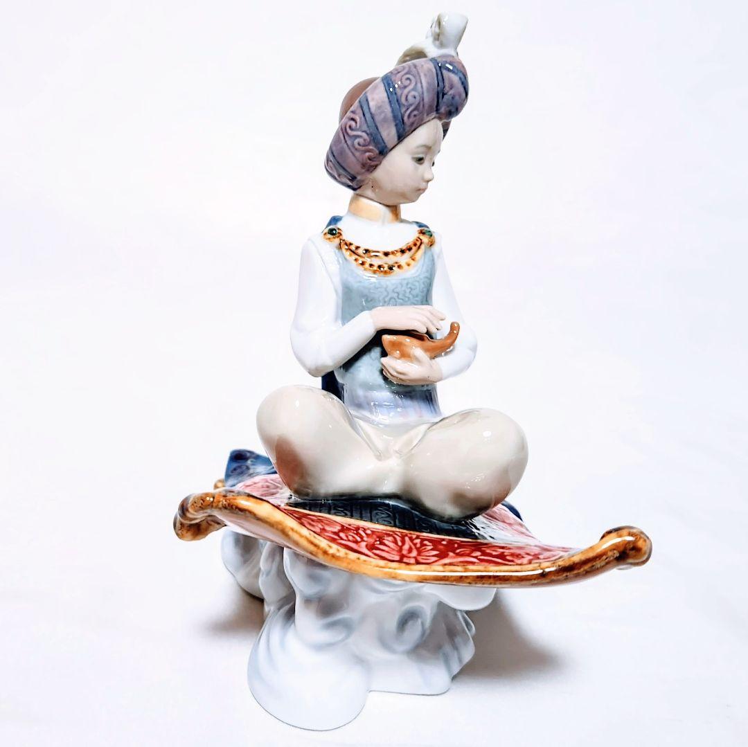 リヤドロ【美品・箱入】フィギュリン〘希少〙《アラジンと魔法のランプ》No8532