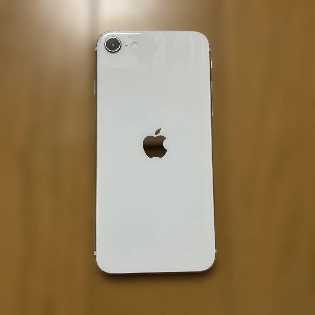 iPhone SE2ホワイト 128GB ドコモ　SIMフリー　極美品