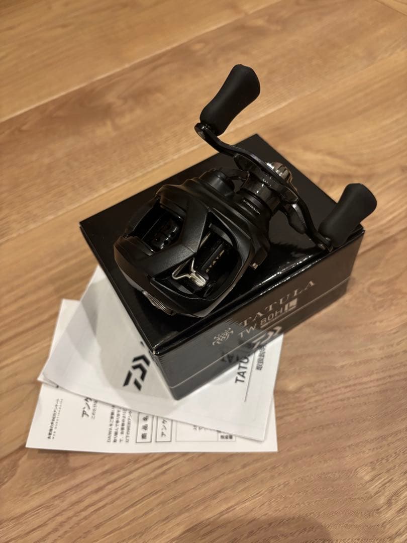 週末限定【即決にて1/18発送】ダイワ　タトゥーラTW80 HG LEFT