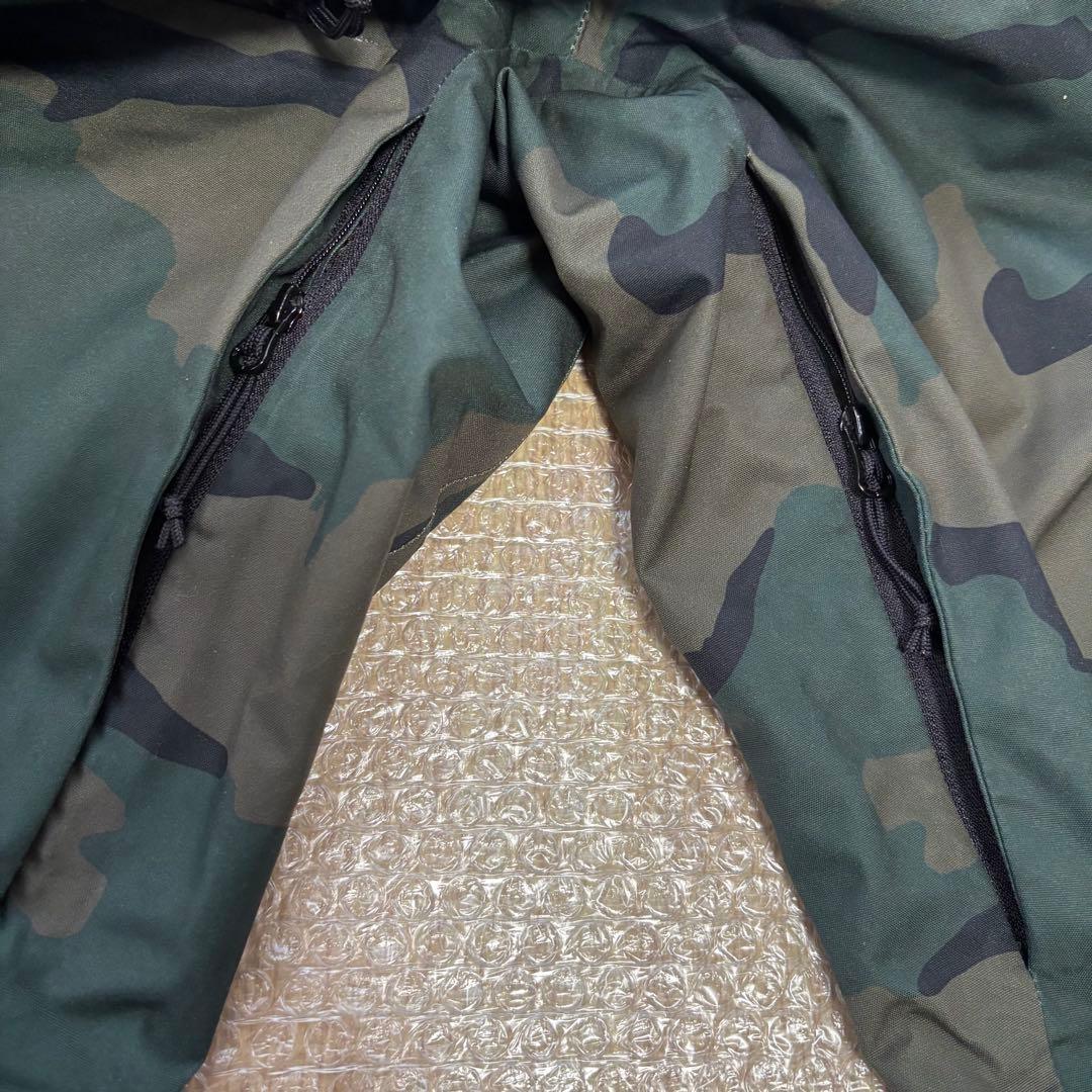 美品　オークリーOakley ビブパンツ　迷彩柄 XLスノーボードウェア　スキー