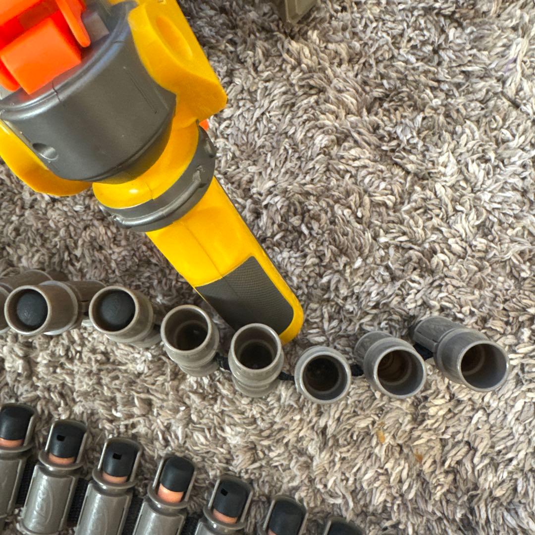 NERF VULCAN EBF-25 電動トイガン（予備マガジン付き）