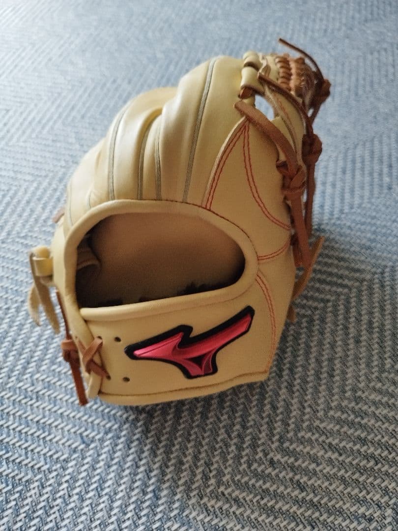 ミズノ 軟式グローブ　三塁手用