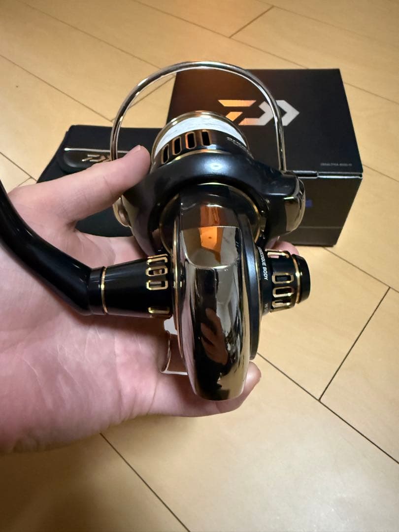 【美品】DAIWA 25ソルティガ 8000H