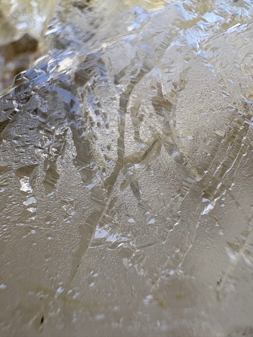 【匿名発送】1 kgオーバー 蝕像水晶（ゴールデンヒーラー）