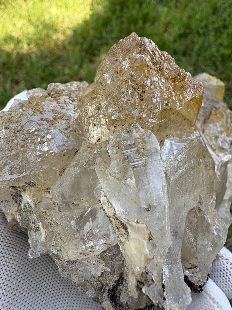 【匿名発送】1 kgオーバー 蝕像水晶（ゴールデンヒーラー）