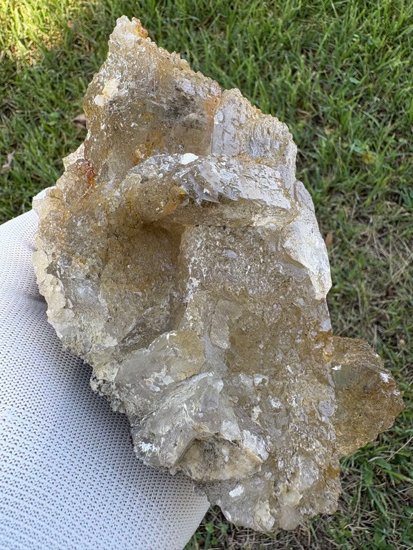 【匿名発送】1 kgオーバー 蝕像水晶（ゴールデンヒーラー）