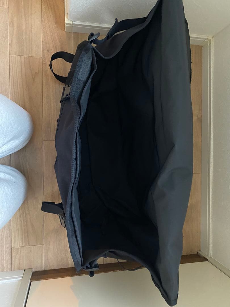 黒 メッセンジャーバッグ