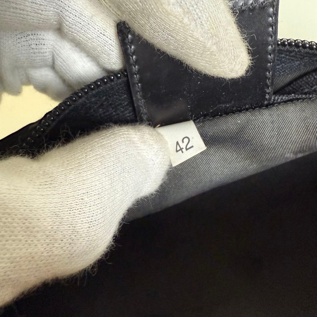 PRADA ポーチ　化粧ポーチ　三角ロゴ　テスートナイロン　白タグ　黒