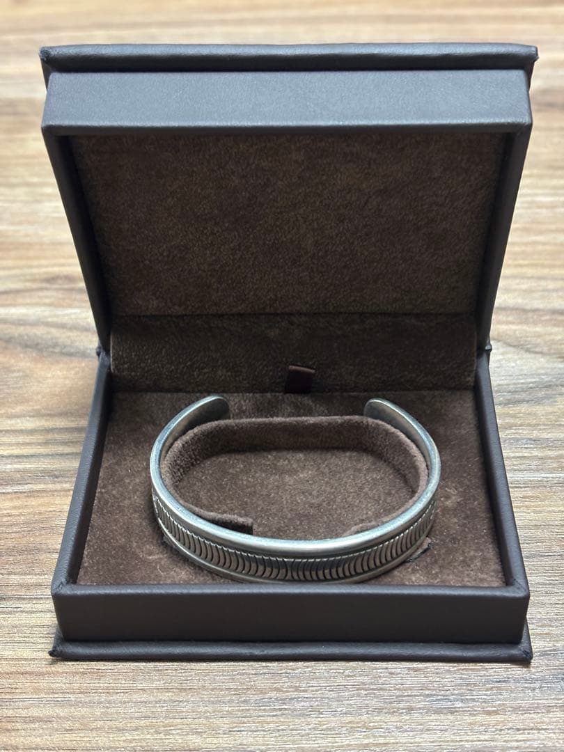 ブルースモーガン　ダブルスタンプワーク バングル