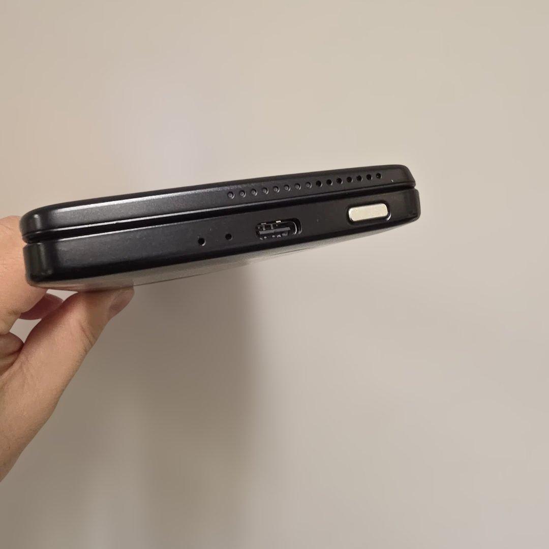 スマートフォン本体 Planet Computers Cosmo Communicator