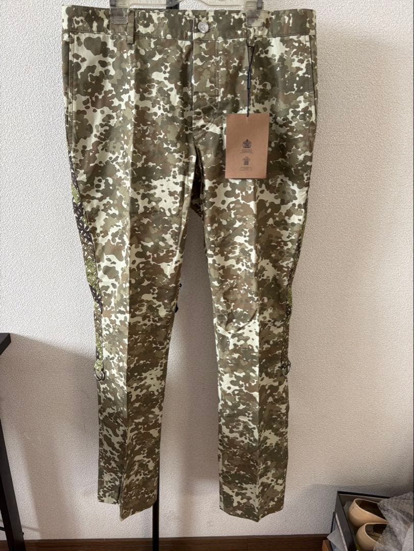 s337 BURBERRY LONDON ENGLAND 迷彩　TB パンツ