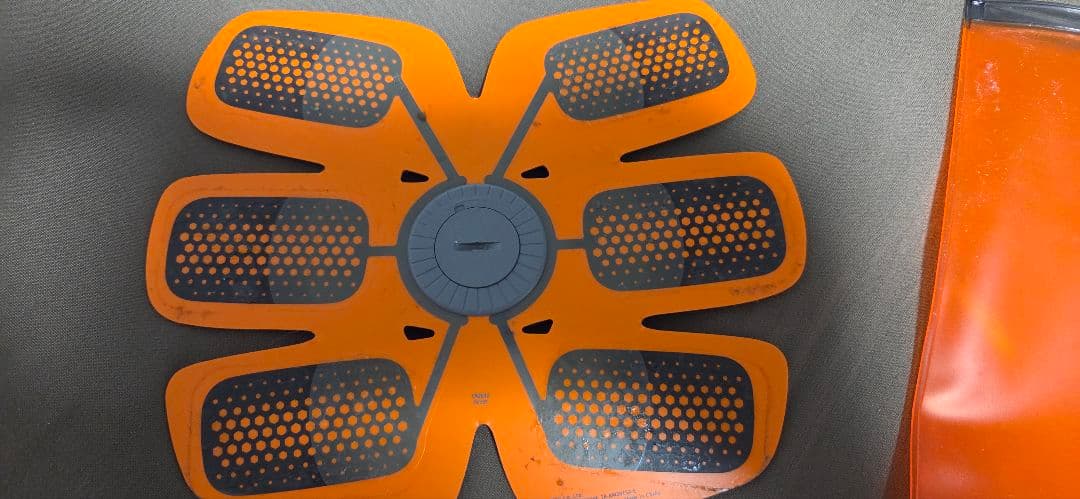 SIXPAD EMSトレーニングデバイス オレンジ