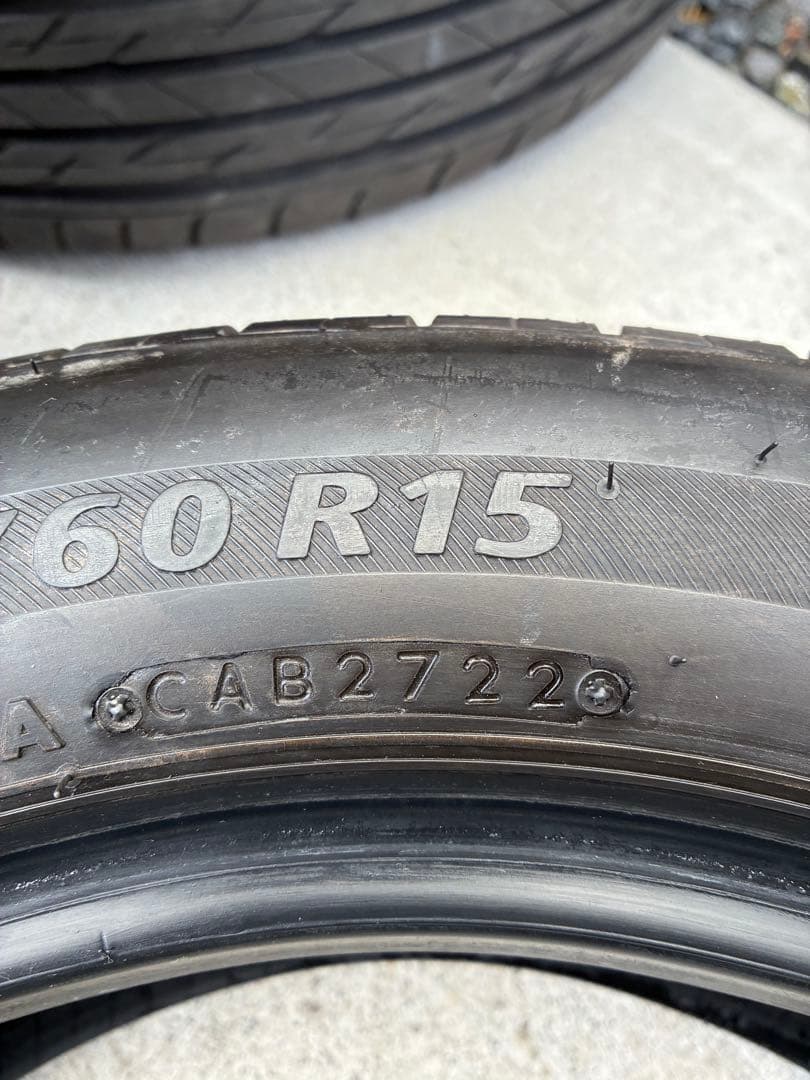 送料込み185/60r15ブリヂストン　ネクストリー22年製造4本セットバリ山