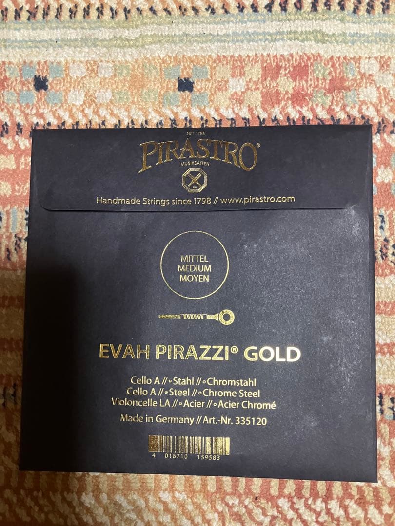 エヴァ・ピラッツィ　ゴールド　チェロ弦　A線D線　セット