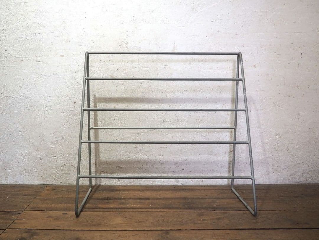 1339 ①古い鉄枠のアイアンラック　タオル掛け　レトロ　ビンテージ　工業系