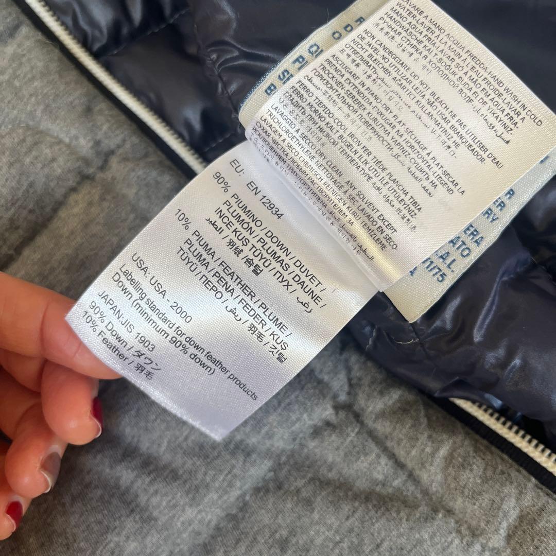 専用です。最終値　良品Moncler グレー ダウンジャケット　0