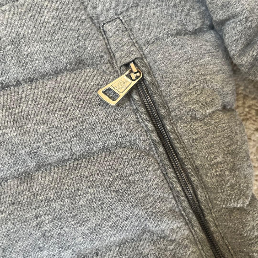 専用です。最終値　良品Moncler グレー ダウンジャケット　0