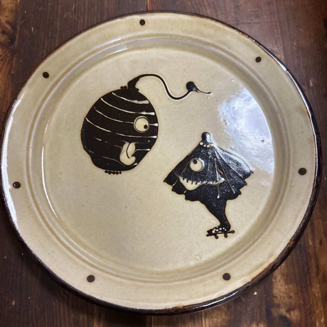 作家　陶芸作家　スリップウェア　お化け　ばけばけ　ちょうちん　傘お化け　7寸皿
