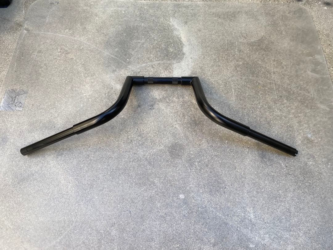 ハーレー　1インチ　ハンドル　黒　高さ