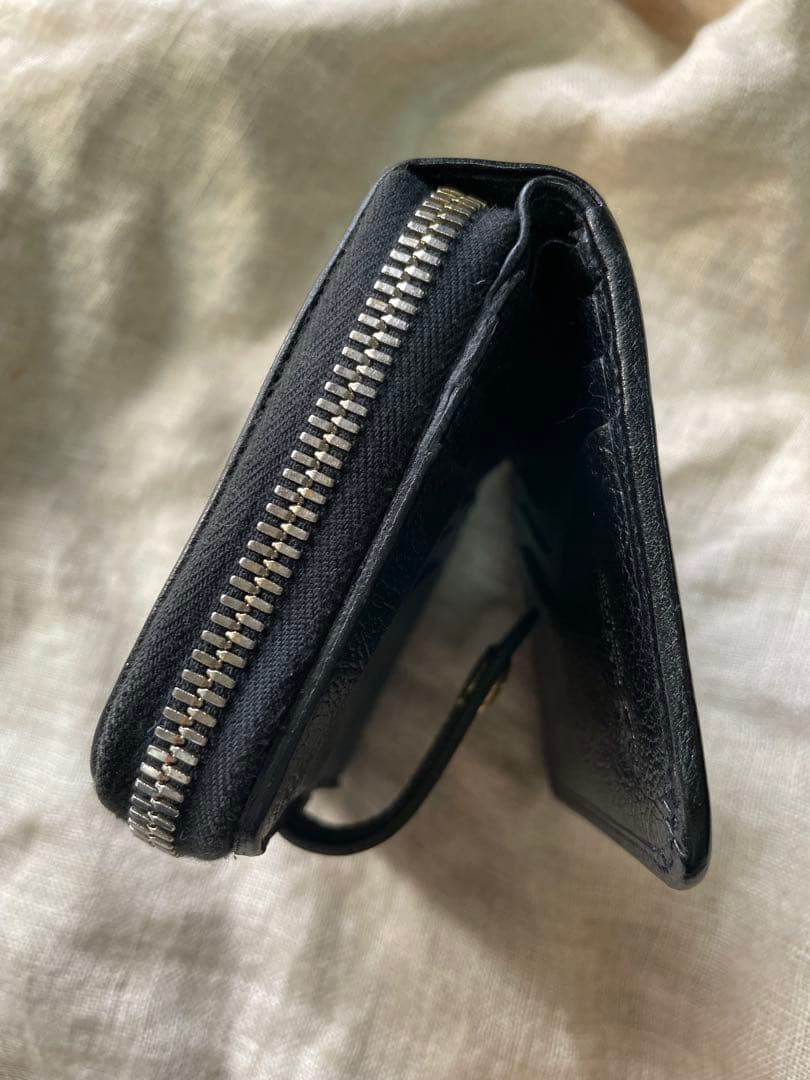 イルビゾンテ　レザー二つ折り財布　シボ　ブラック　黒　ユーズド