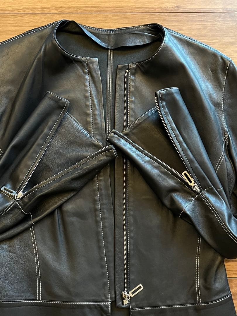 【MARGON】ブラック　レザージャケット　ステッチ　柔らか革100% イタリア
