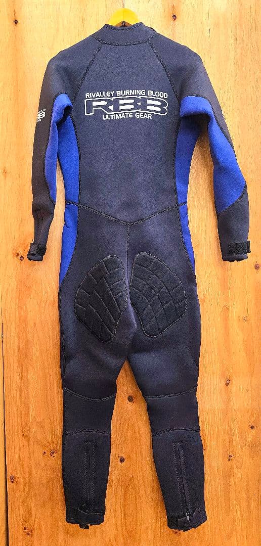 新品未使用品 リバレイ RBB ウェットスーツ No.8570 Ｌサイズ