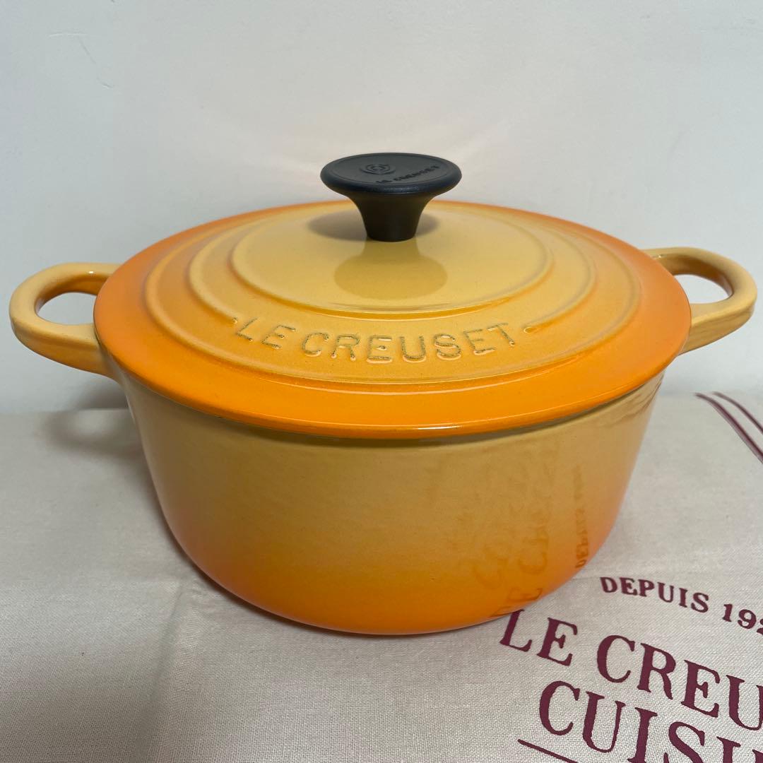 《美品》ルクルーゼ　ココットロンド　18cm オレンジブロッサム