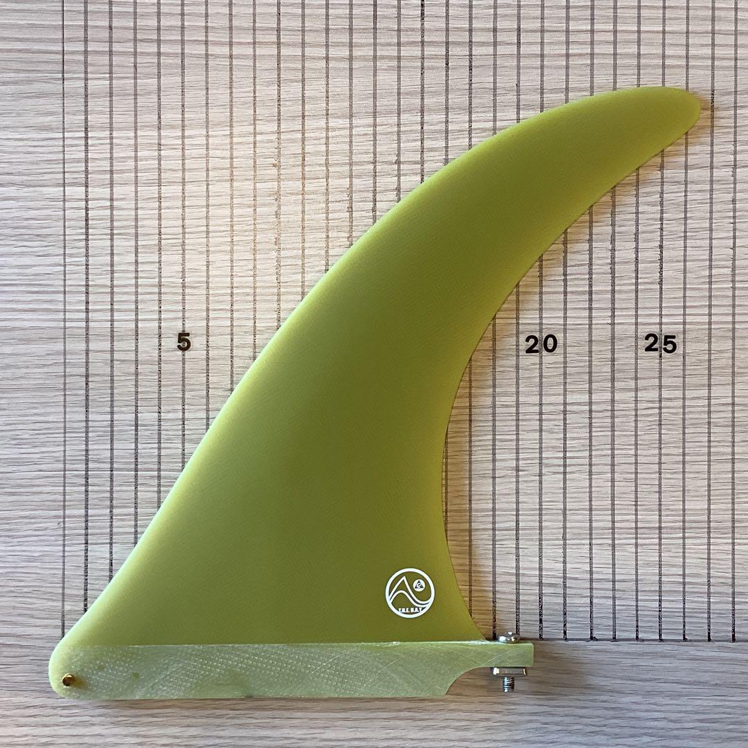 新品未使用シングルフィン9インチ　イエロー、 スクリュー付き