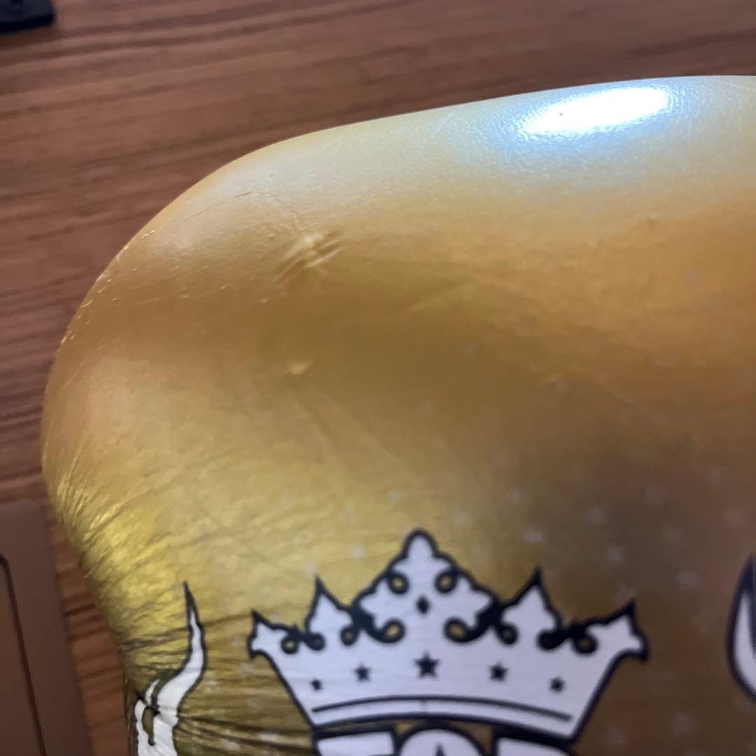 TOP KINGボクシンググローブ 14oz ゴールド/ブラックヘッドギアセット