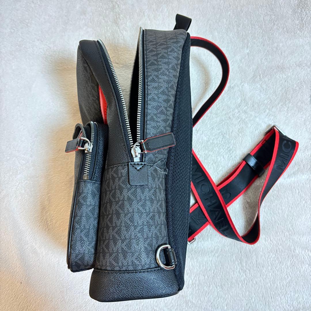 新品同様 MICHAEL KORS ボディーバッググレー/ブラック