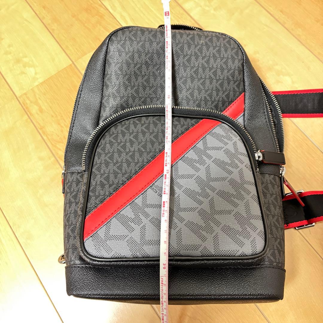 新品同様 MICHAEL KORS ボディーバッググレー/ブラック