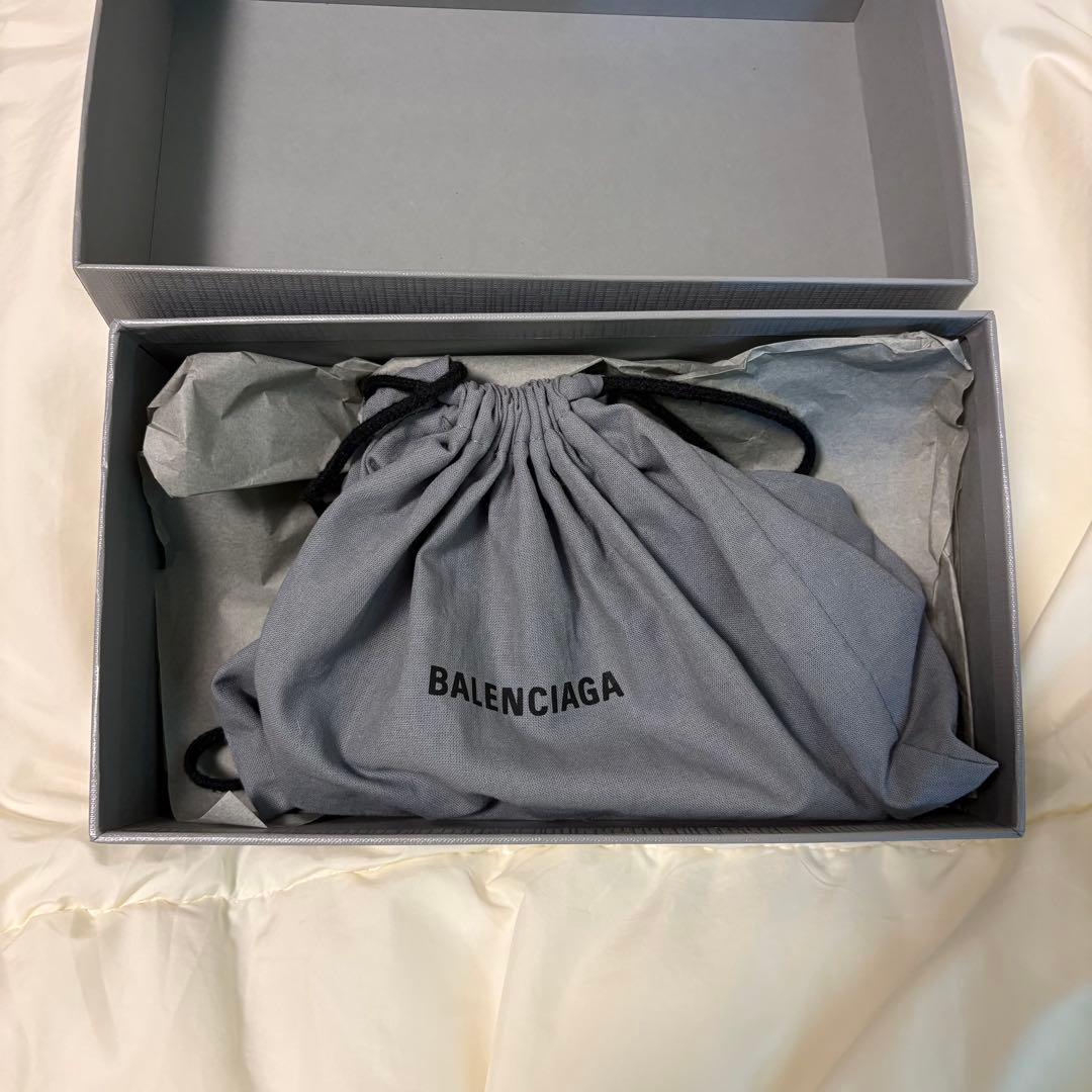 BALENCIAGA パスポートケース ブラック