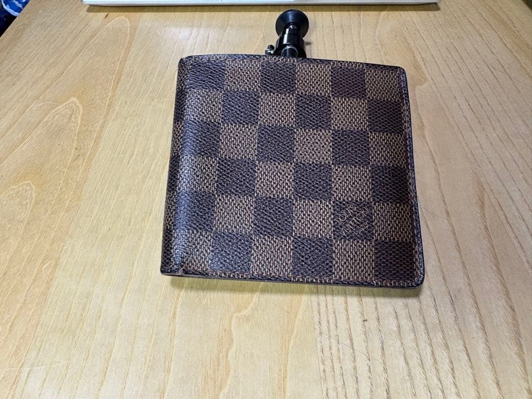 ルイ・ヴィトン ダミエ　二つ折り財布